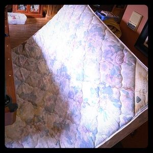 King size mattress and box spring